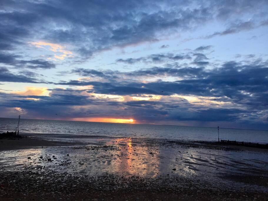 Entire Cosy Bungalow Close To Beach Heacham Exteriér fotografie